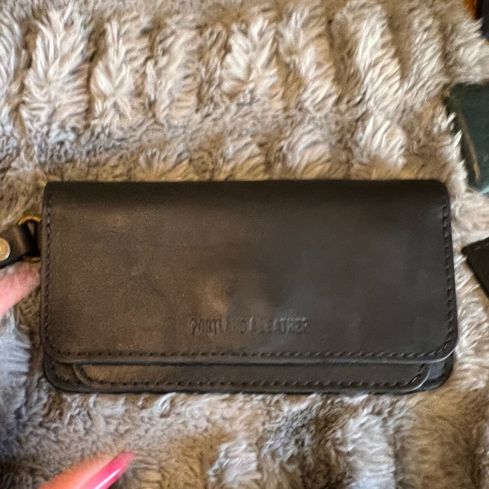 Portland Leather Goods Lily Wrislet